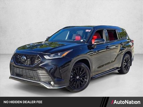 Certified 2024 Toyota Highlander XSE FWD image 1