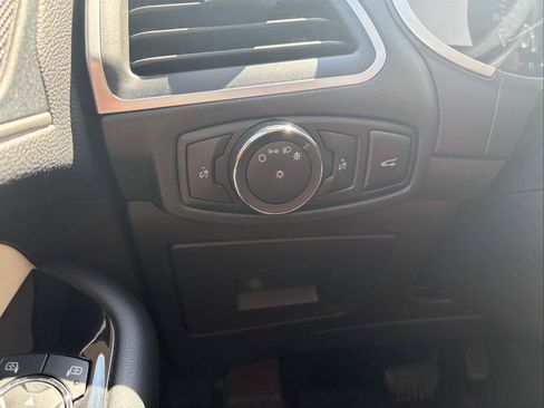 Used 2017 Ford Edge SEL w/ Equipment Group 201A FWD image 18