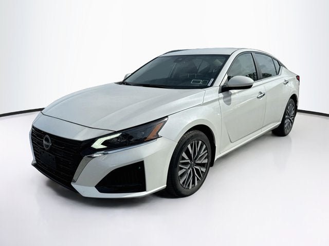 Used 2023 Nissan Altima 2.5 SV AWD/4WD image 1