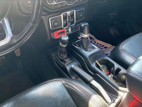 Used 2020 Jeep Gladiator Rubicon AWD/4WD image 14