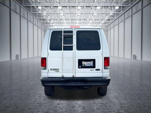 Used 2014 Ford E-350 and Econoline 350 XLT RWD image 12