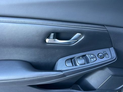 Used 2022 Nissan Sentra SV image 10