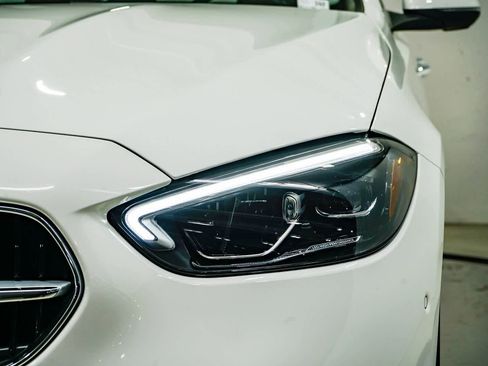 Used 2025 Mercedes-Benz C 300 Sedan image 7