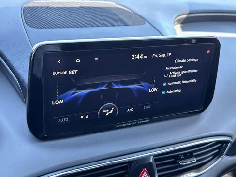 Used 2023 Hyundai Santa Fe Limited image 14