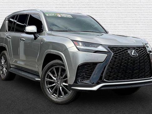 Used 2024 Lexus LX 600 F Sport AWD/4WD image 3