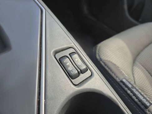 Used 2024 Subaru Crosstrek 2.0i Premium image 22