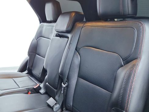 Used 2019 Ford Explorer Sport image 34