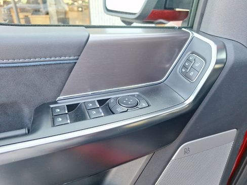 New 2025 Ford F150 Platinum w/ FX4 Off-Road Package image 3