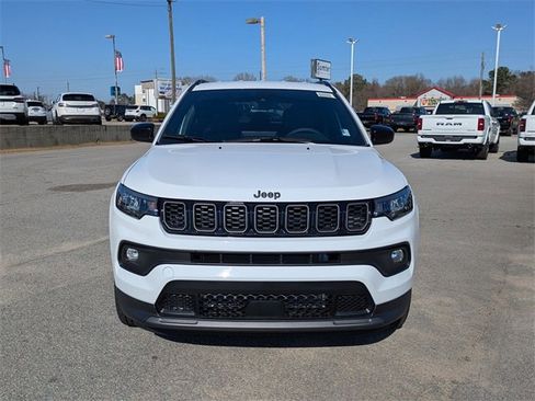 New 2026 Jeep Compass Latitude image 8