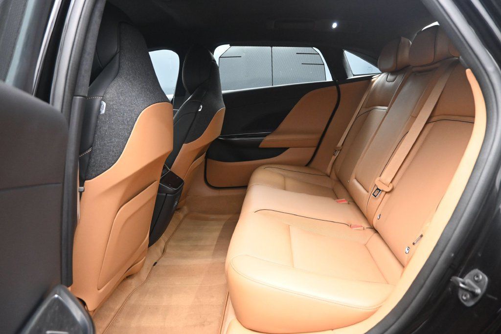 Used 2024 Lucid Air Touring AWD/4WD image 10