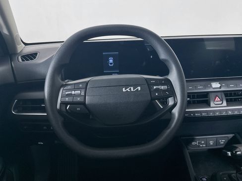 Used 2025 Kia K4 FWD image 18