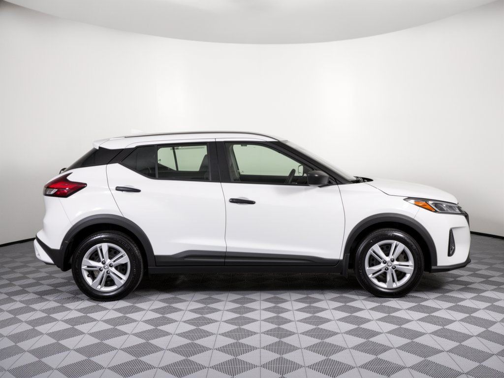 Used 2024 Nissan Kicks S FWD image 8