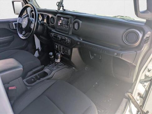 Used 2020 Jeep Wrangler Unlimited Sport image 21