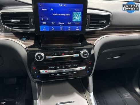 Used 2024 Ford Explorer Limited w/ Equipment Group 301A image 20