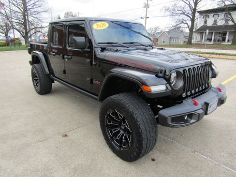 Used 2020 Jeep Gladiator Rubicon AWD/4WD image 1