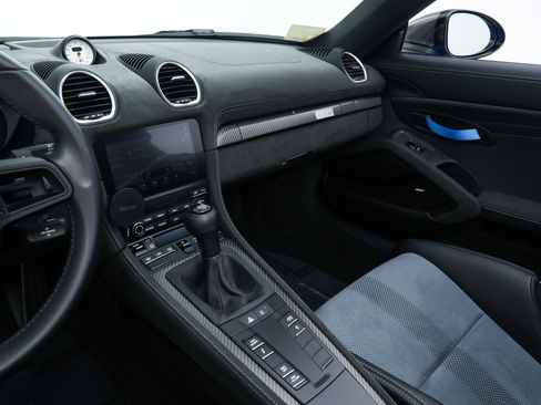 Used 2024 Porsche 718 Boxster Spyder RS RWD image 37
