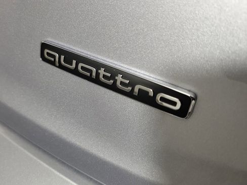 Used 2024 Audi Q5 e Premium Plus w/ Premium Plus Package AWD/4WD image 7