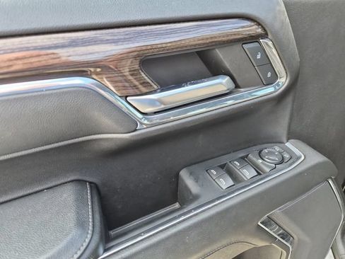 Used 2023 Chevrolet Silverado 1500 LT AWD/4WD image 10