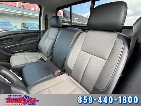 Used 2017 Nissan Titan S image 12