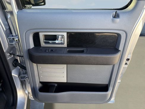 Used 2011 Ford F150 Platinum image 23