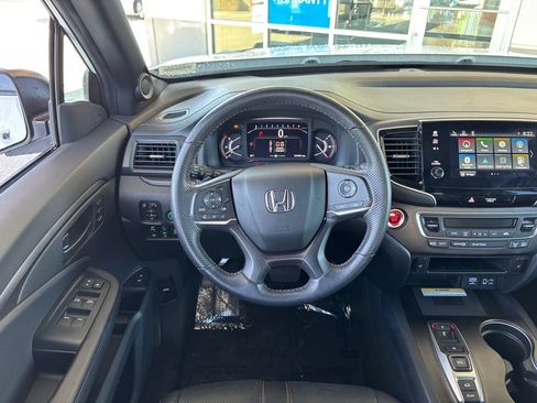 Used 2023 Honda Passport TrailSport image 10