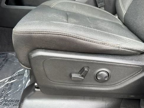 Used 2025 RAM 1500 Big Horn AWD/4WD image 13