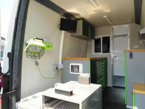 Used 2014 Freightliner Sprinter 2500 RWD image 34