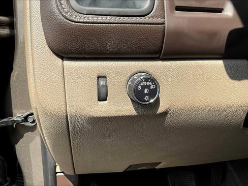 Used 2016 GMC Canyon SLT w/ Driver Alert Package image 12