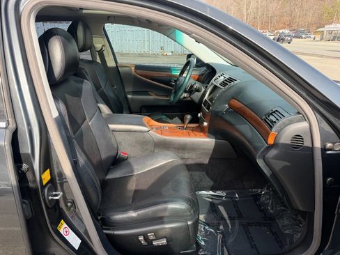 Used 2010 Lexus LS 460 image 19