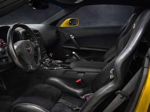 Used 2008 Chevrolet Corvette Z06 w/ Preferred Equipment Group RWD image 7