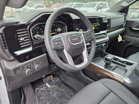 New 2026 GMC Sierra 1500 Elevation w/ Elevation Premium Package AWD/4WD image 18