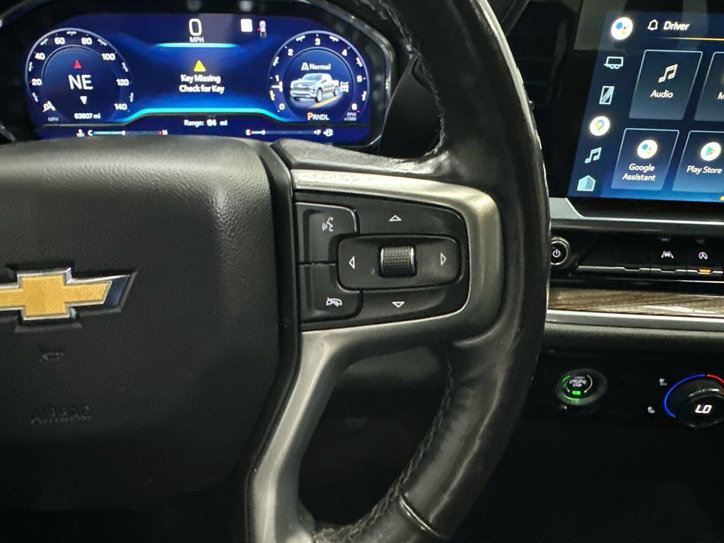 Used 2022 Chevrolet Silverado 1500 LT AWD/4WD image 26