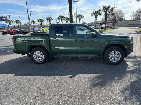 Used 2023 Nissan Frontier SV w/ Technology Package image 7