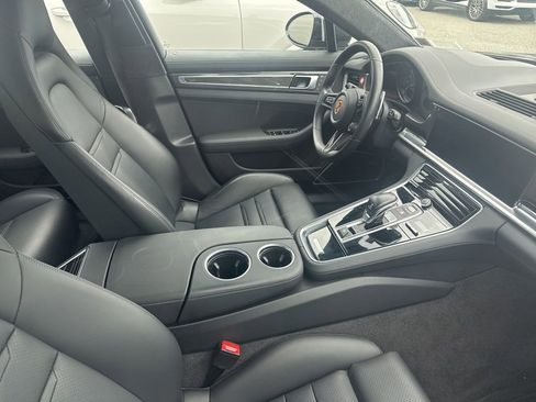 Certified 2022 Porsche Panamera GTS AWD/4WD image 13
