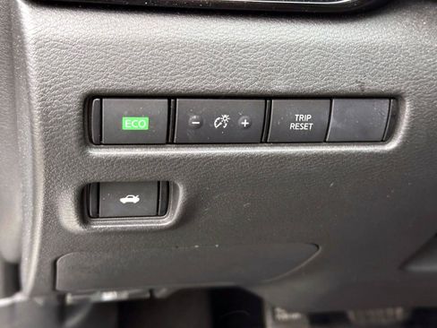 Certified 2023 Nissan Sentra SV w/ All-Weather Package FWD image 19