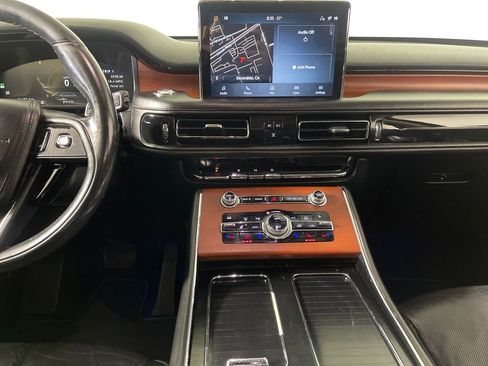 Used 2020 Lincoln Aviator Reserve image 16