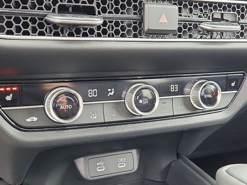 New 2026 Honda HR-V EX-L image 13