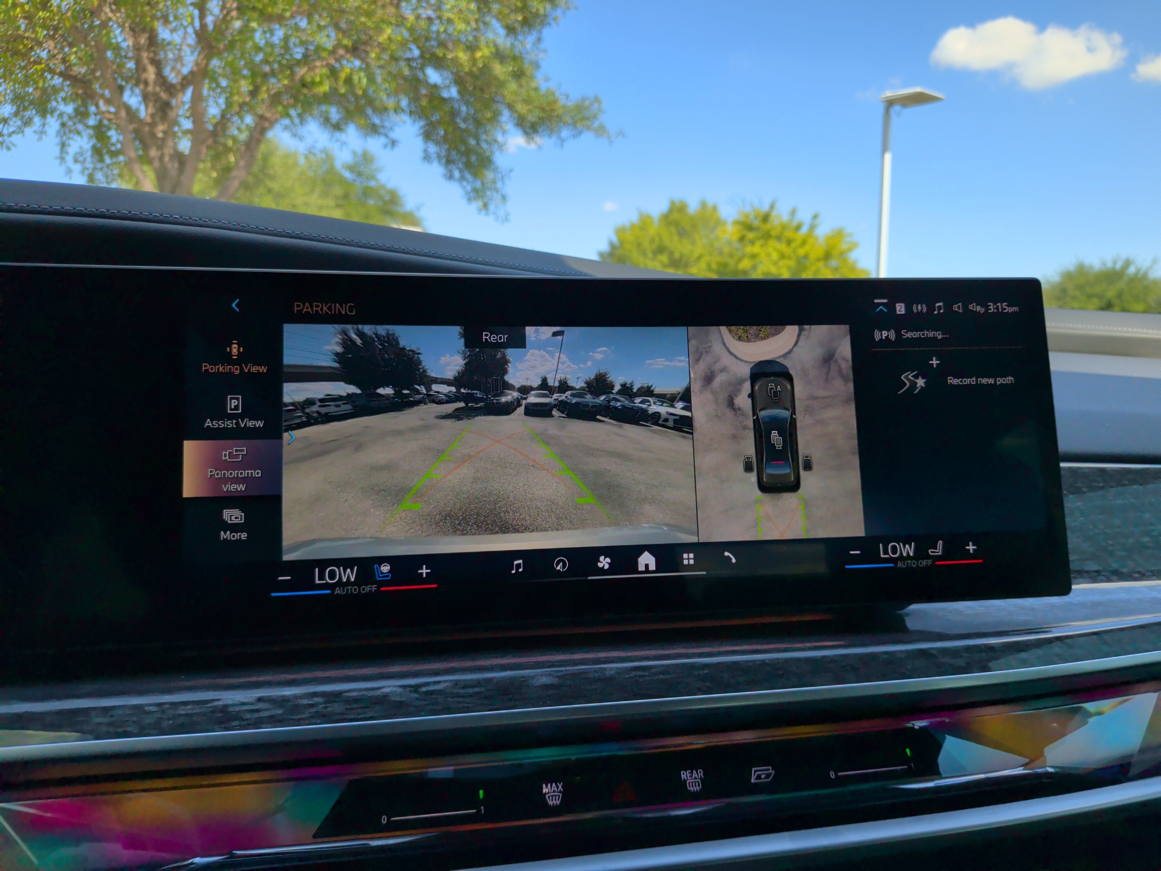 Used 2024 BMW i7 eDrive50 w/ M Sport Package RWD image 18