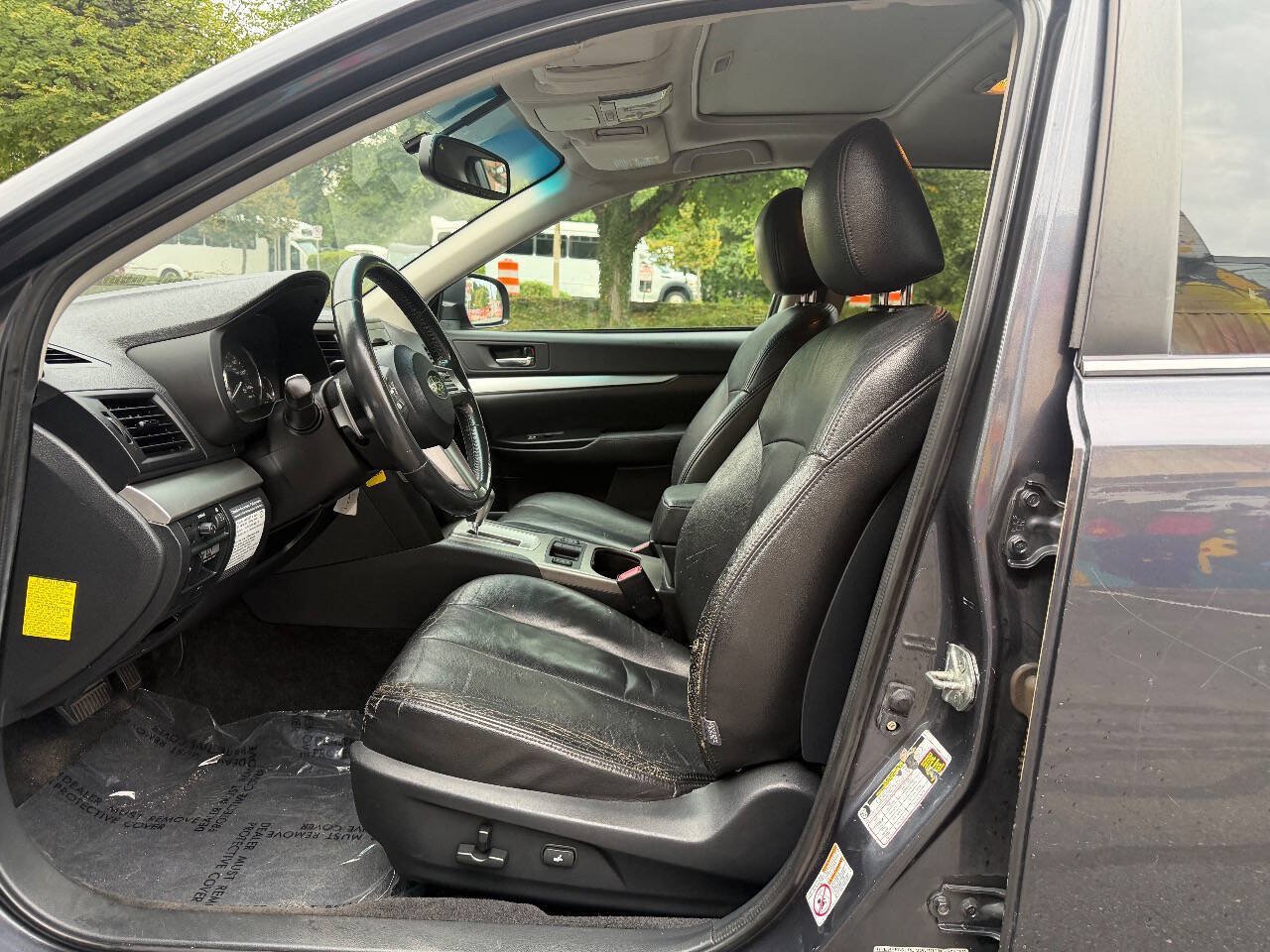 Used 2011 Subaru Outback 2.5i Premium AWD/4WD image 14