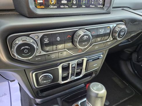 Used 2021 Jeep Wrangler Unlimited Sport AWD/4WD image 23