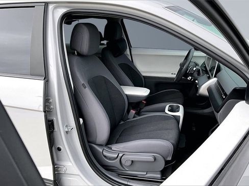 Used 2022 Hyundai Ioniq 5 SE w/ Cargo Package image 15