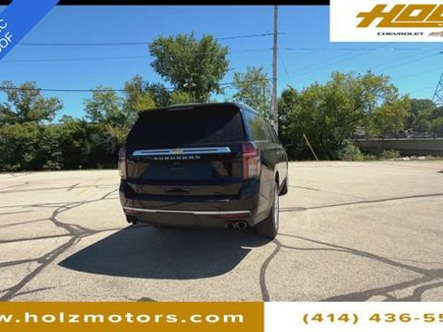 Certified 2022 Chevrolet Suburban High Country w/ Premium Package AWD/4WD image 7