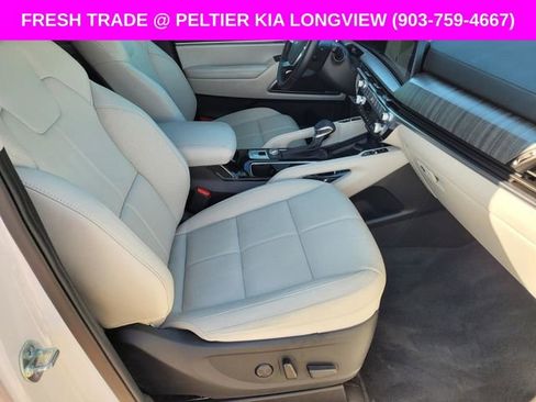 Used 2025 Kia Telluride SX FWD image 9