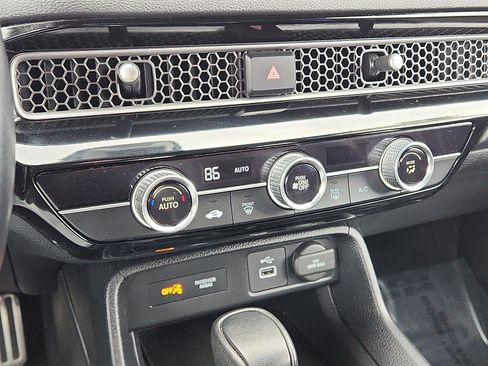 Used 2023 Honda Civic Sport image 15