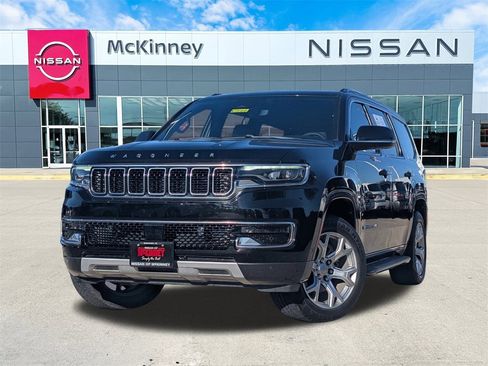 Used 2022 Jeep Wagoneer Series II image 1