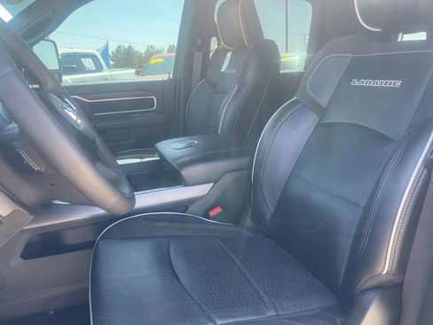 Used 2025 RAM 3500 Laramie w/ Sport Appearance Package AWD/4WD image 24