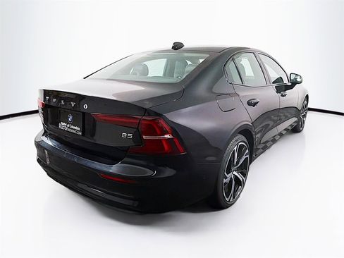 Used 2024 Volvo S60 B5 Plus image 7