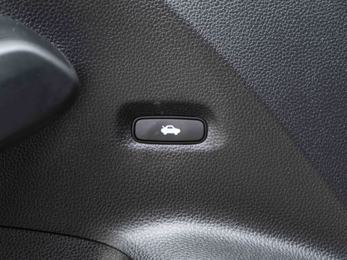 Certified 2025 Honda Civic Sport image 38