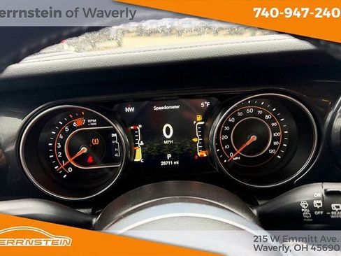 Used 2023 Jeep Wrangler Sahara image 15