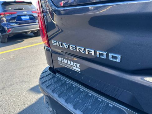 Used 2022 Chevrolet Silverado 1500 High Country w/ Z71 Off-Road Package AWD/4WD image 7